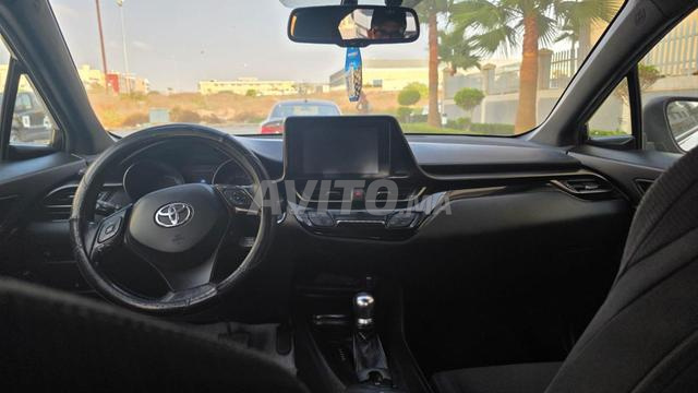 Toyota C-HR Hybride Automatique 2019 à Mohammedia