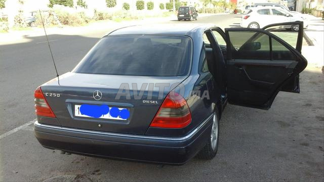 Mercedes-Benz Classe E Diesel Manuelle 1997 - 2