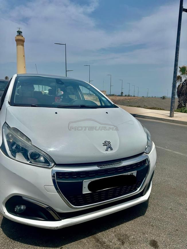 Peugeot 208 Diesel Manuelle 2017 à Casablanca