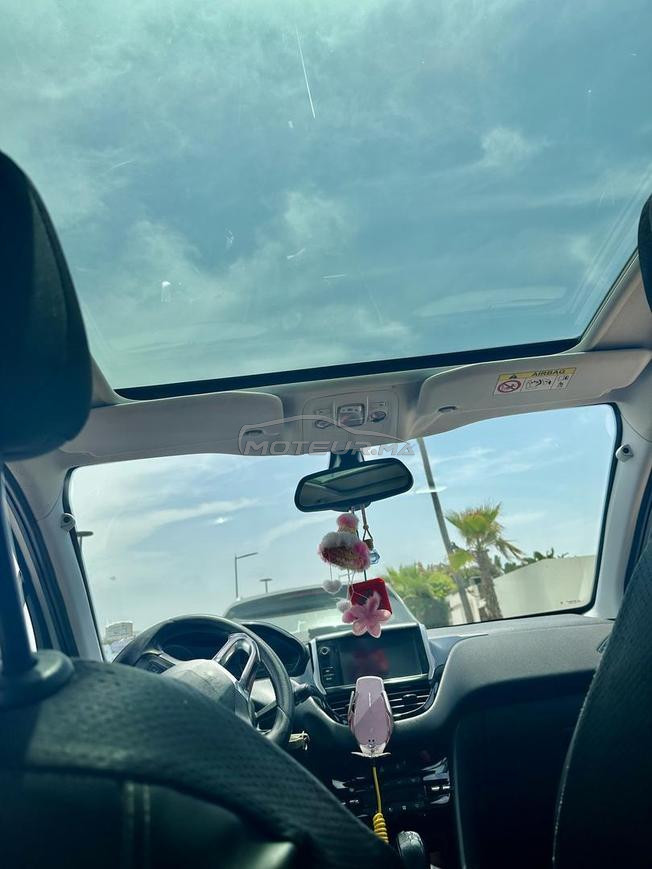 Peugeot 208 Diesel Manuelle 2017 à Casablanca