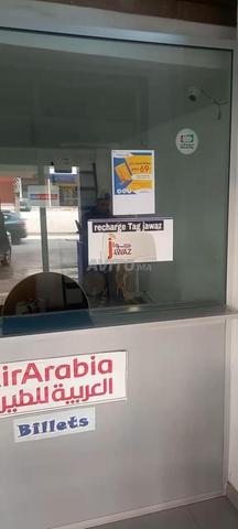 واجهة زجاجية، فترينة (Vitrine) للمحل - 2