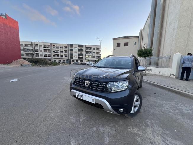 Dacia duster très bon état 