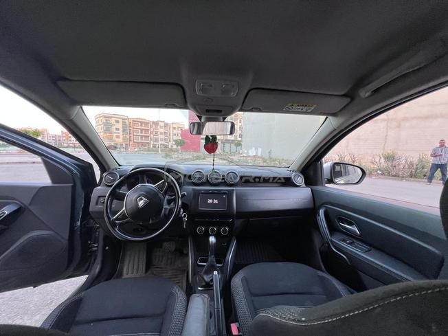 Dacia duster très bon état 