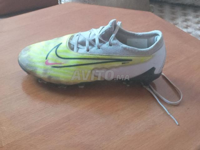 Chaussure de sport Nike Phantom semi-professionnelle à vendre