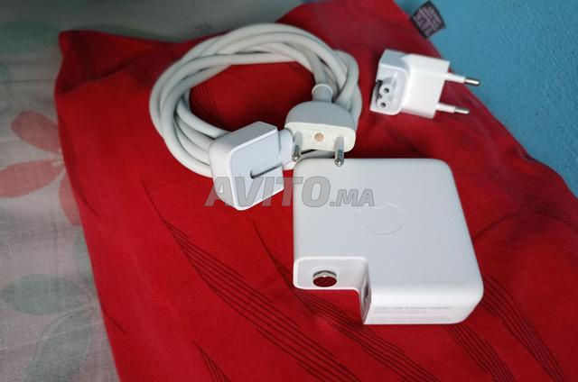 شاحن Apple 61W USB-C - 2