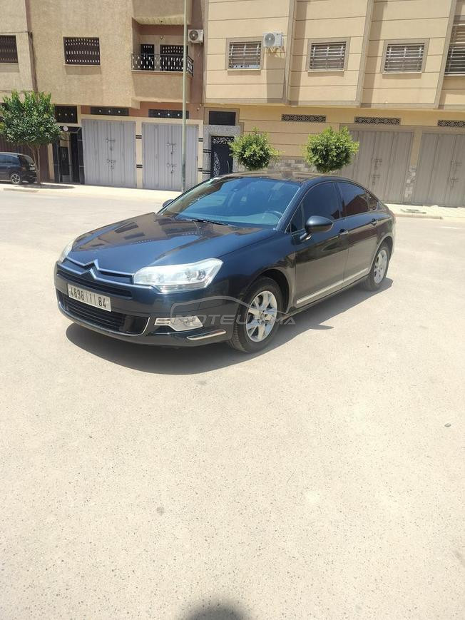 une voiture à vendre 