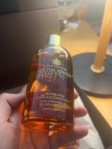 Coffret Molton Brown London Mesmerising Oudh Gold - 2