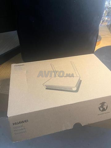 Routeur fibre Huawei HG8245H5 / ONT GPON - 2