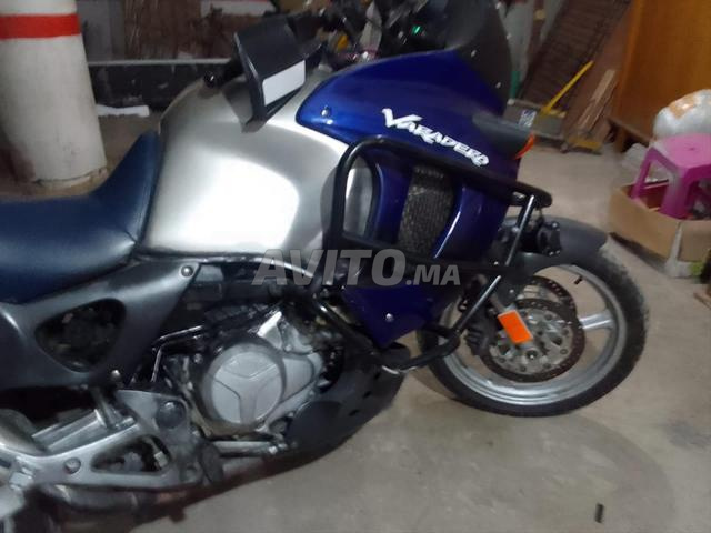 Honda VARADERO année 2001 - 2