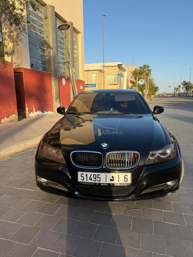 BMW Série 3 Essence Manuelle 2010 à Dakhla