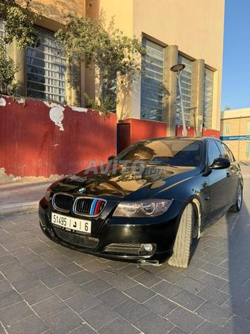 BMW Série 3 Essence Manuelle 2010 à Dakhla - 2