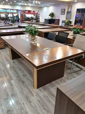 Bureaux élégants et parfaits, que ce soit pour le service à domicile ou en entreprise