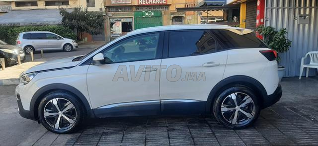 بيجو 3008 ديزل أوتوماتيك 2018 بالدار البيضاء