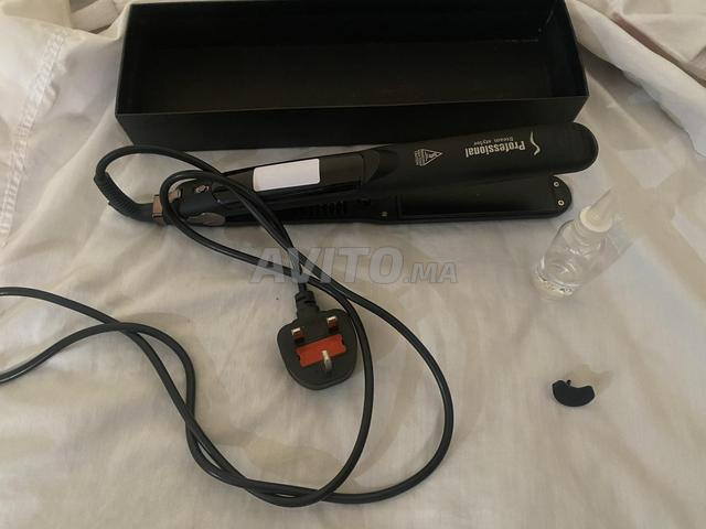 Fer à lisser vapeur professionnel neuf – 250 DH