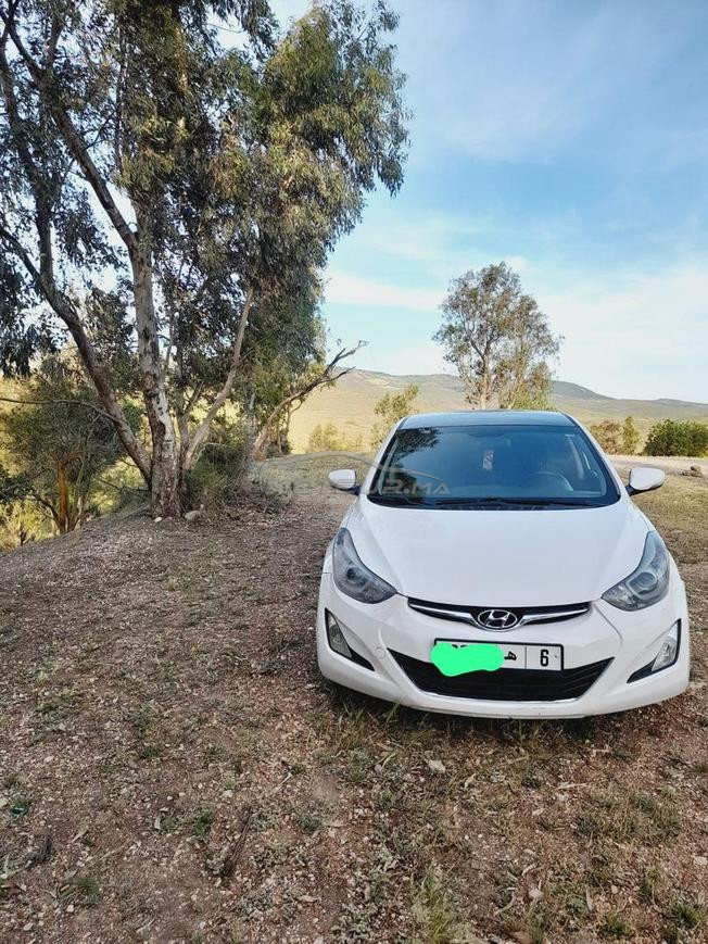hyundai elantra 2016
