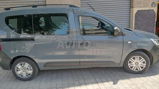 Renault Express Diesel Manuelle 2024 à Rabat - 2