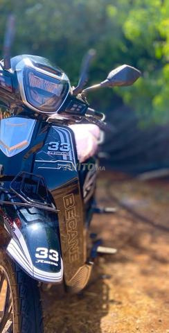 33 moto, prix 10500 négociable - 2