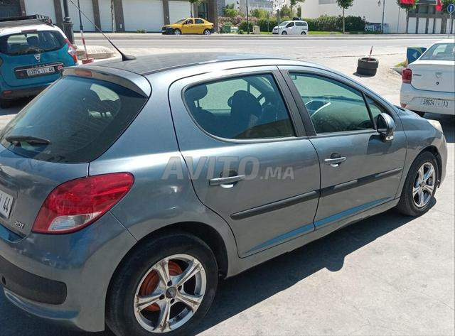 Peugeot 207 Diesel Manuelle 2010 à Tétouan - 2