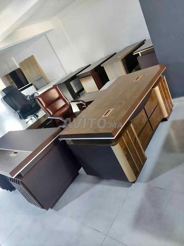 Bureaux Importés Haut de Gamme au Design Moderne