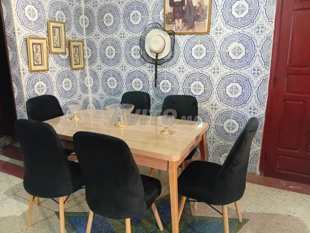 عرض جنوني 🤩 طاولة طعام خشبية قديمة هيتر

100N - 2