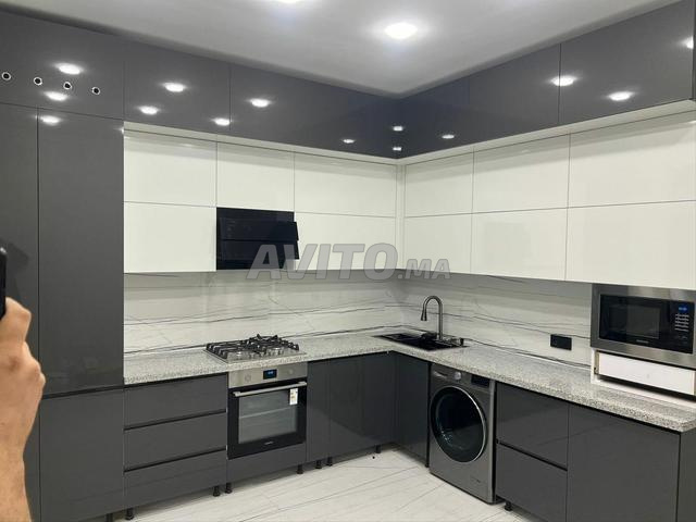 مطابخ عصرية فاخرة مصممة خصيصًا - 2