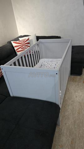Lit bébé avec matelas IKEA - 2