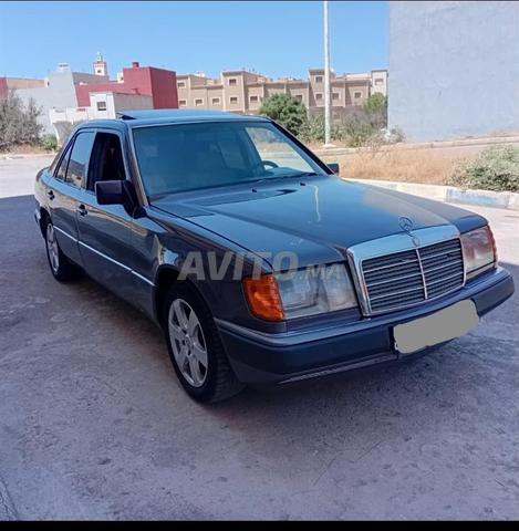 مرسيدس 250D - 2
