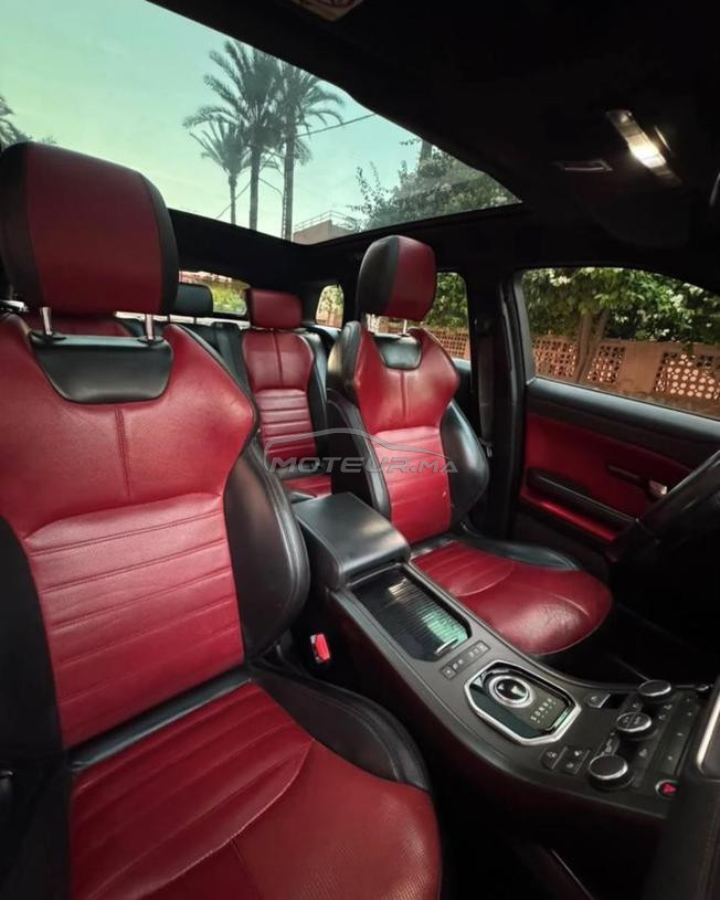 Range Rover évoque 