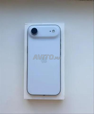 iPhone 17 Air 256G couleur bleue - 2