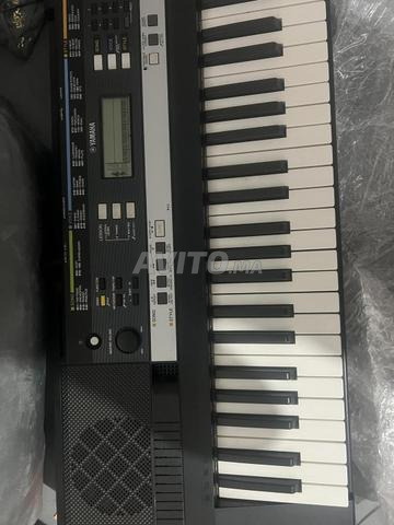 Piano Yamaha PSR-E283 - Excellent État - 2