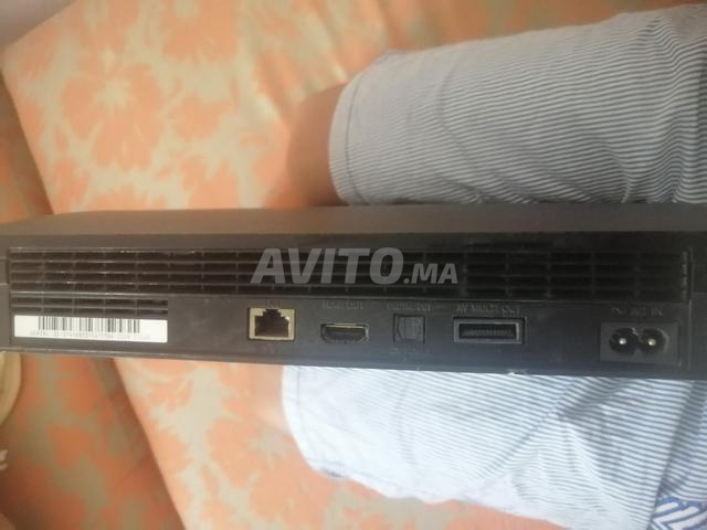 Playstation 3 avec manette et tous les câbles - 2
