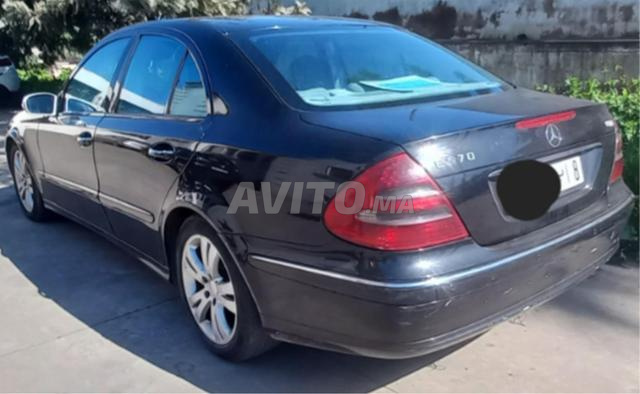 Mercedes E270 - 2