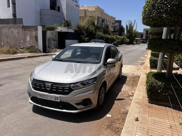داسيا لوجان بنزين يدوية 2022 بالدار البيضاء