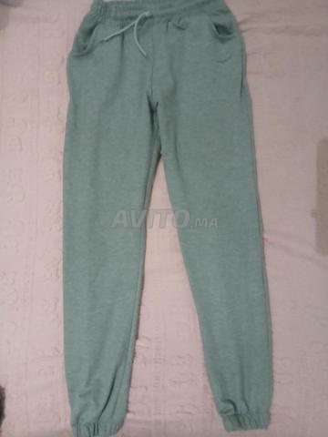 Plusieurs pantalons - 2