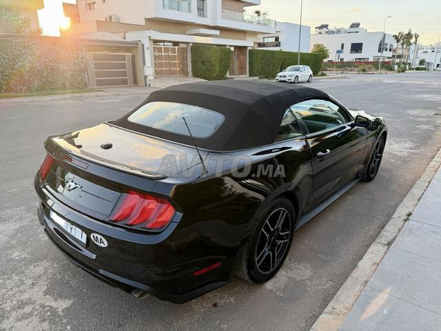 Ford Mustang EcoBoost cabriolet - 2