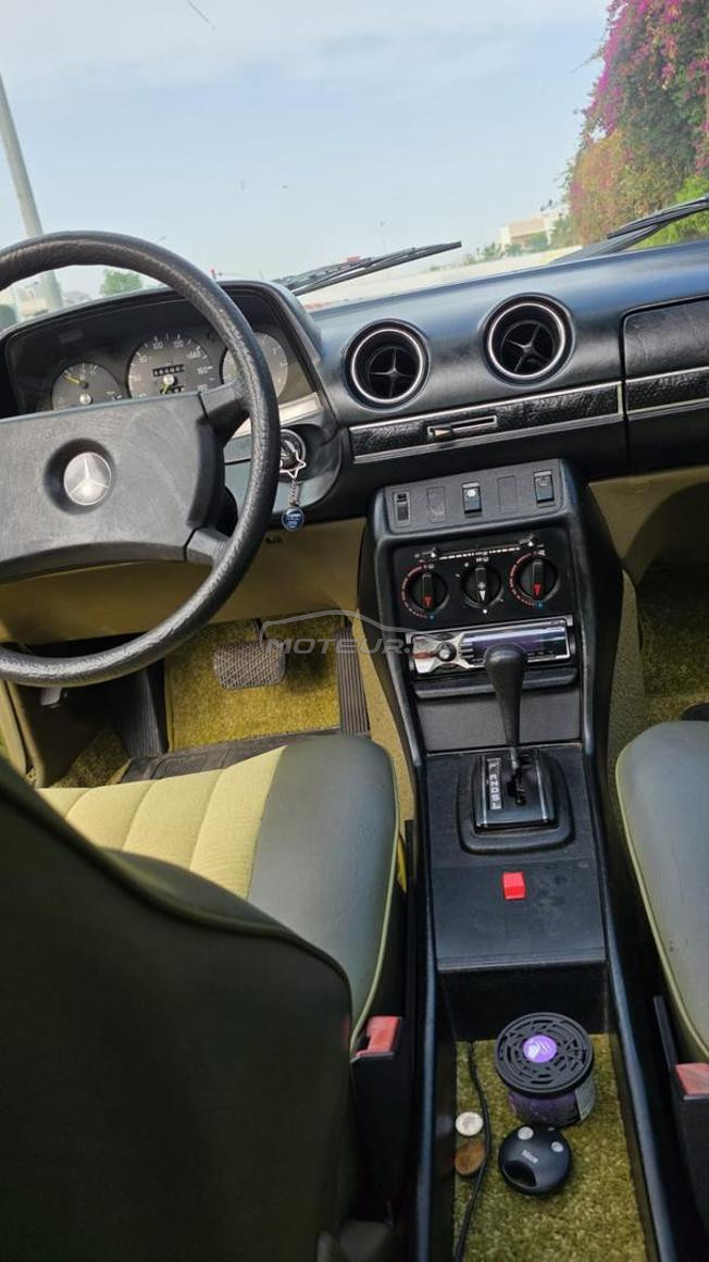 Mercedes-Benz 230E Automatique 1982 Collection 