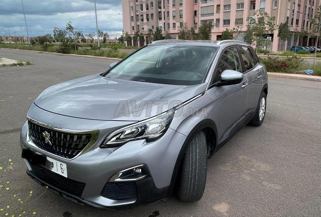 Peugeot 3008 Diesel Automatique 2018 à Marrakech - 2