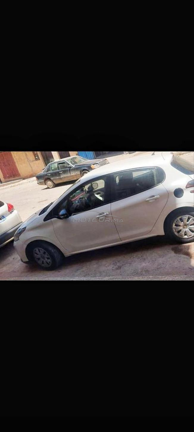 Peugeot 208 Diesel Manuelle 2016 à Settat