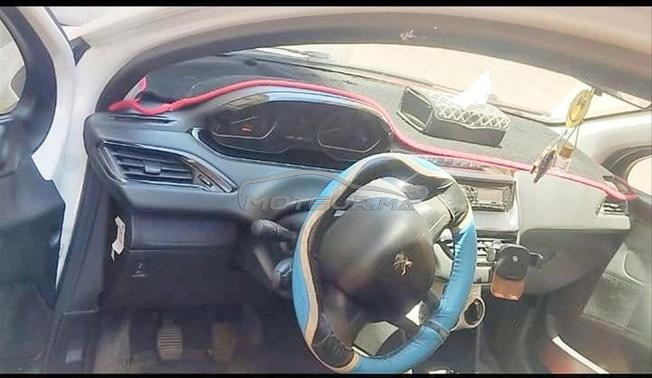 Peugeot 208 Diesel Manuelle 2016 à Settat