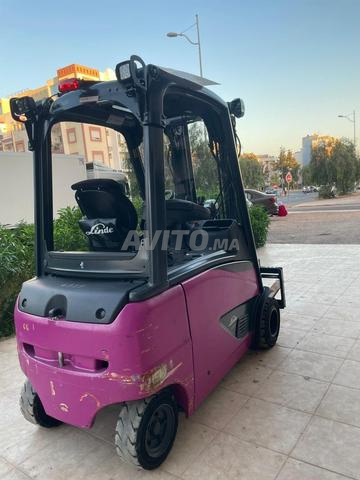 Chariot élévateur électrique LINDE E20 - 2