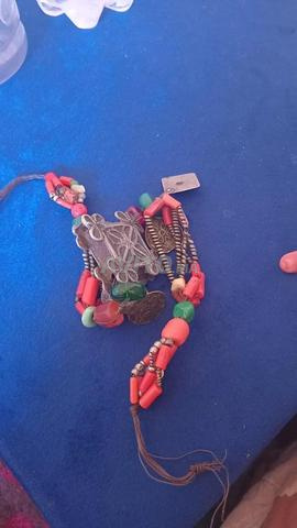 Collier d'ambre brut