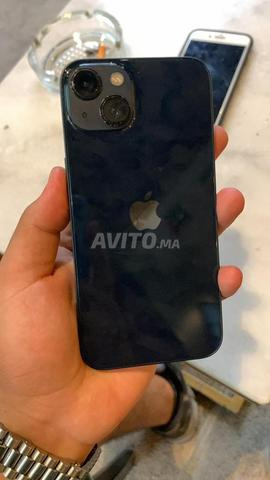 iPhone 13 avec une rayure - 2