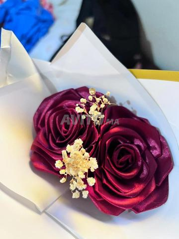 Fleurs en satin livraison Salé et Rabat pour commande [REDACTED]