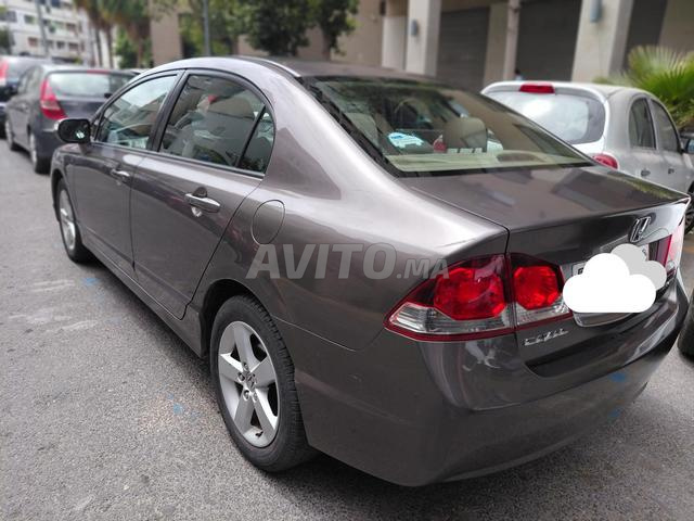 Honda Civic Essence Manuelle 2011 à Casablanca - 2
