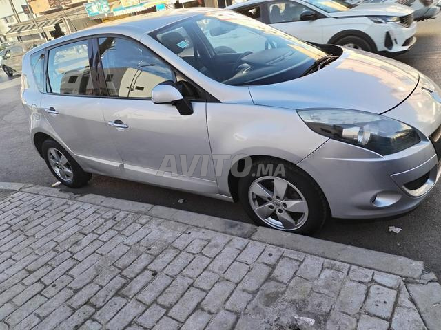 Renault Scénic - 2
