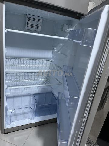 Réfrigérateur à vendre, très bon état, juste besoin des joints de porte.