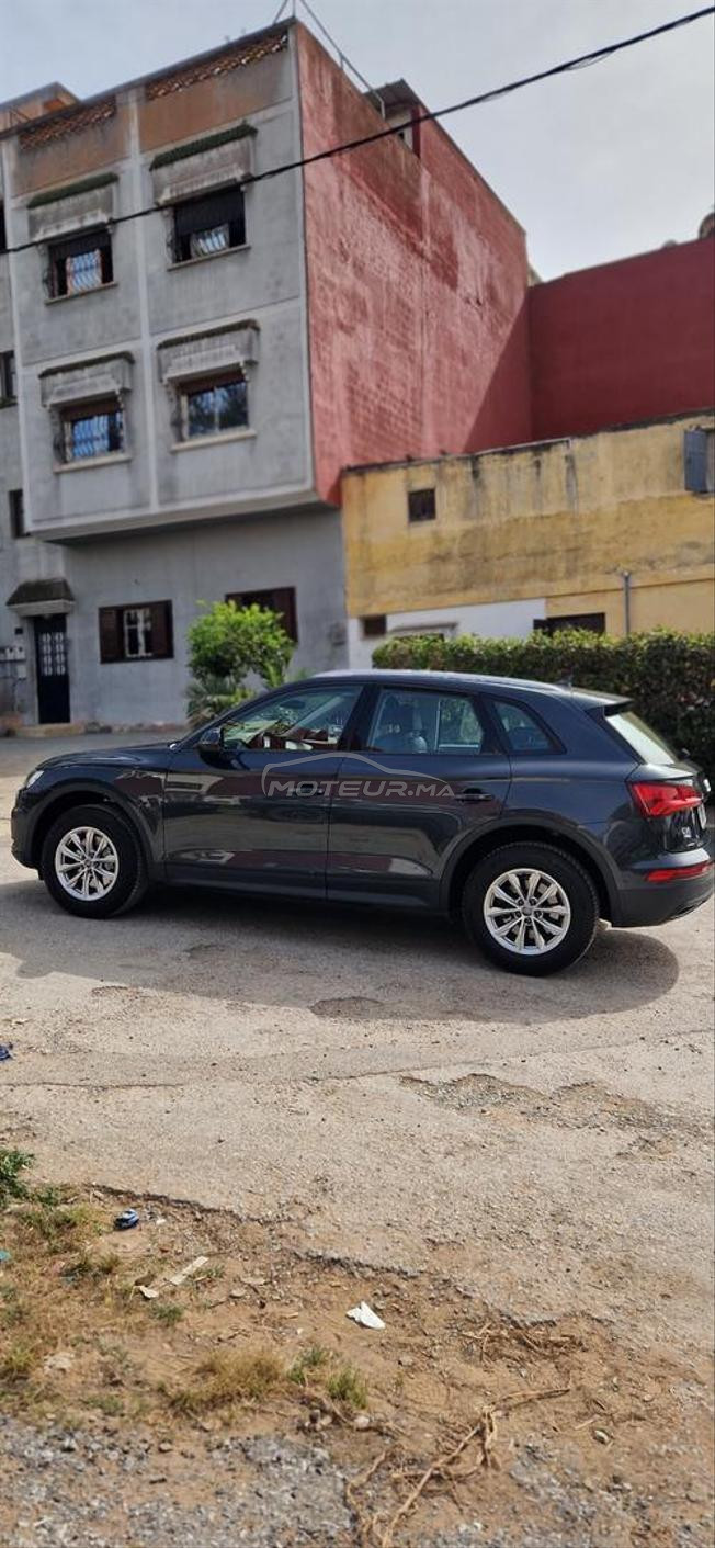 Audi Q5 couleur gris métallisé