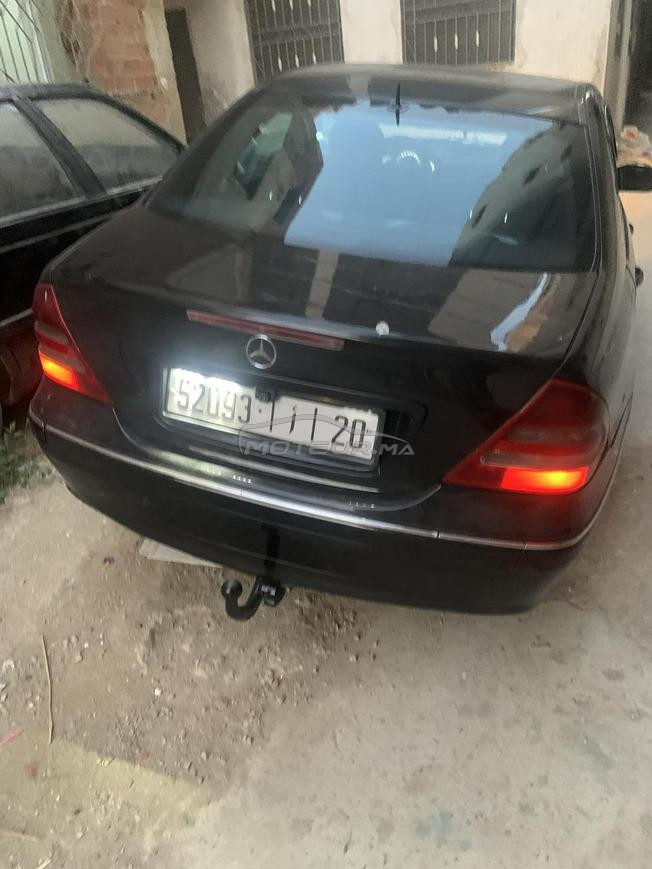 Mercedes-Benz 220 Diesel Automatique 2001 à Tanger