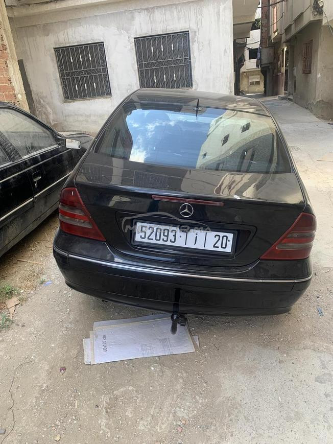 Mercedes-Benz 220 Diesel Automatique 2001 à Tanger