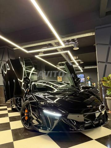 Mc Laren Artura - 2